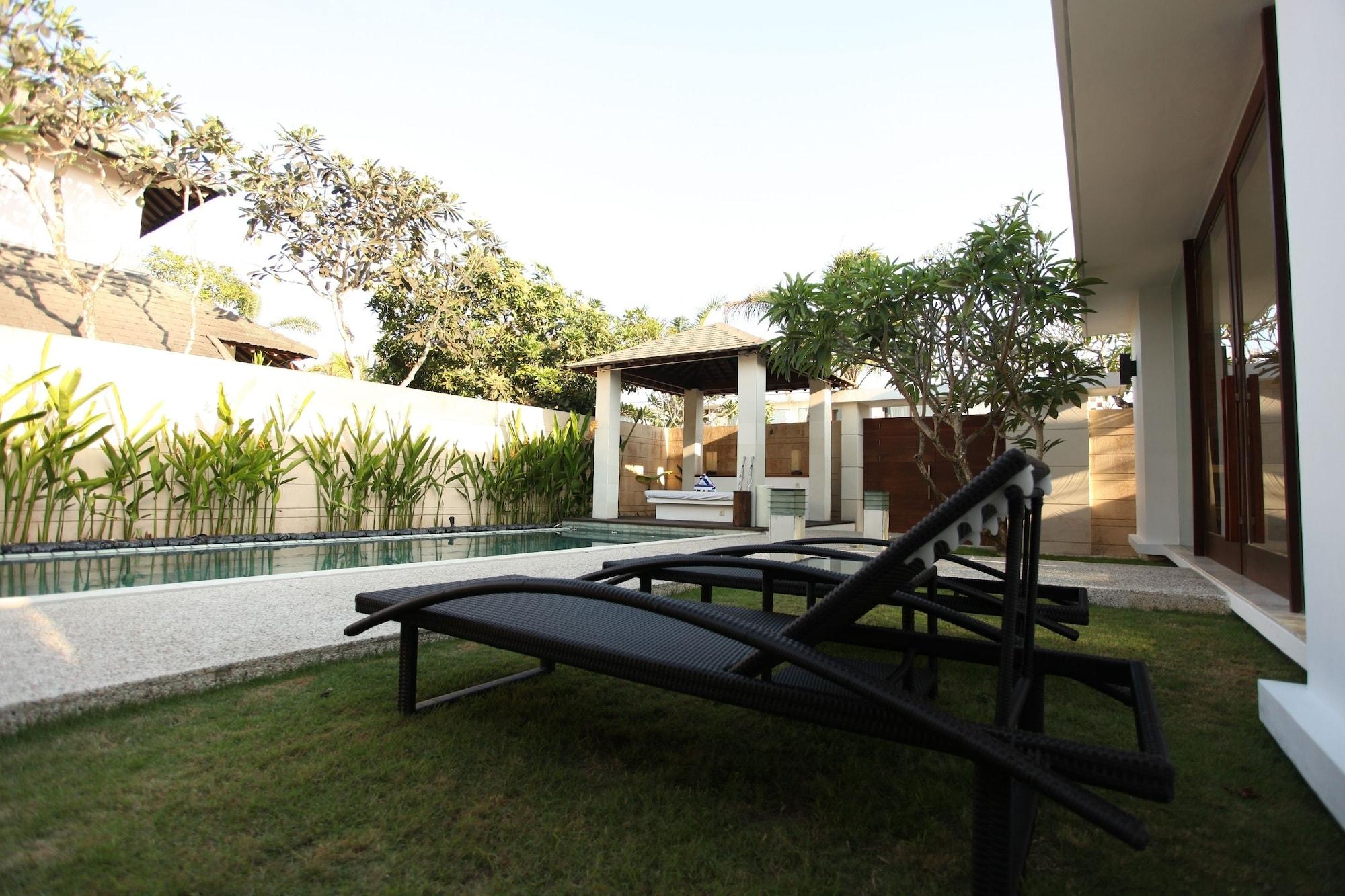 Hotel The Wangsa Benoa Nusa Dua  Zewnętrze zdjęcie