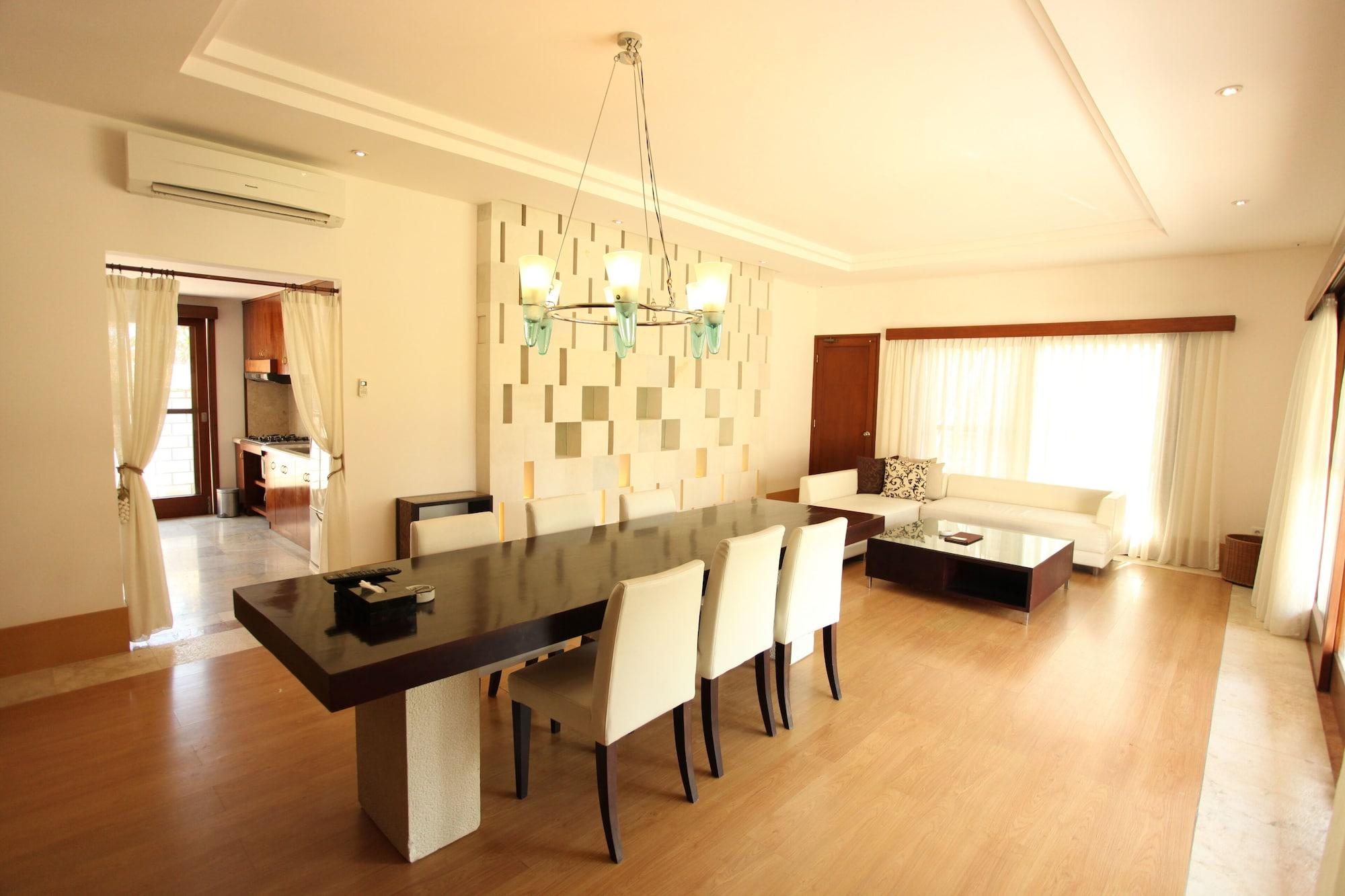 Hotel The Wangsa Benoa Nusa Dua  Zewnętrze zdjęcie