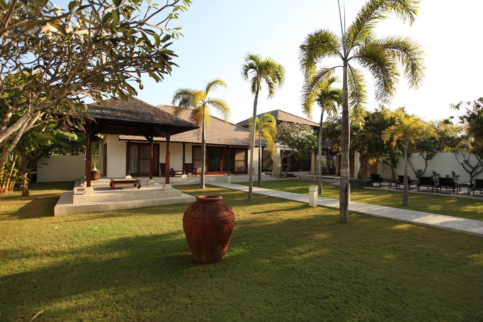 Hotel The Wangsa Benoa Nusa Dua  Zewnętrze zdjęcie