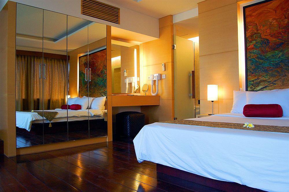 Hotel The Wangsa Benoa Nusa Dua  Zewnętrze zdjęcie